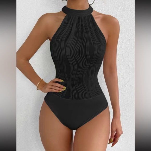 Solid Black Textured Halter Neck Fitted Bodysuit - Picture 2 of 9